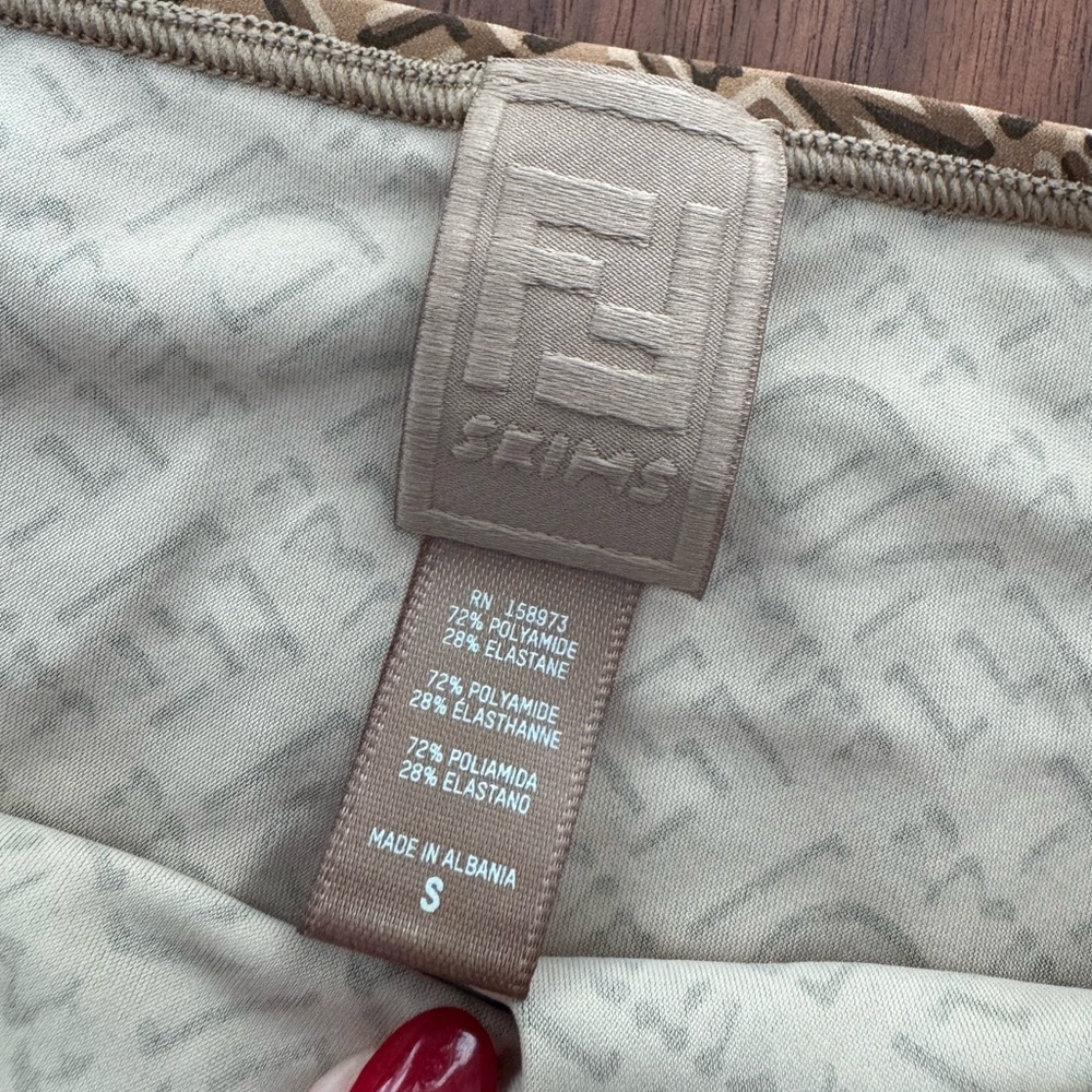 NWOT Fendi  X SKIMS Brown Logo Bikini Set SOLD OUT size small - Picture 6 of 6